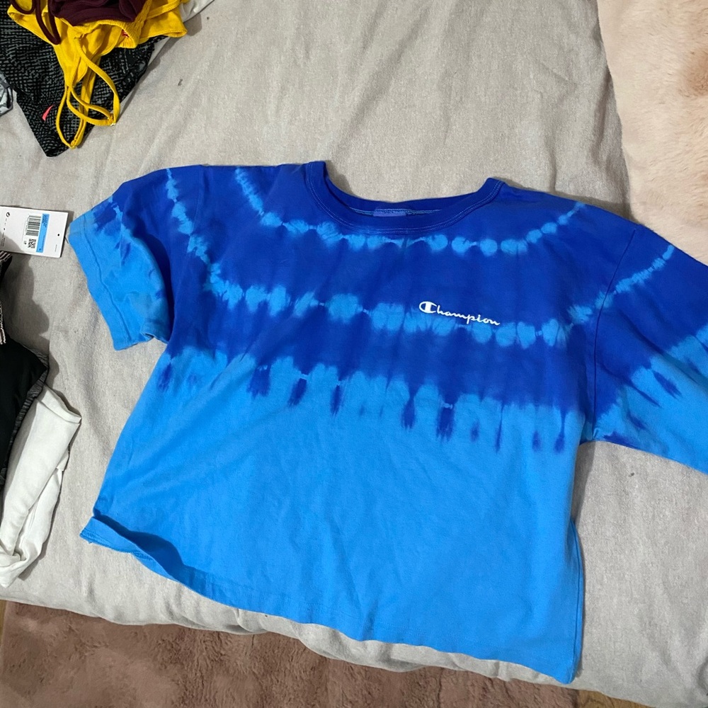 champion t shirt